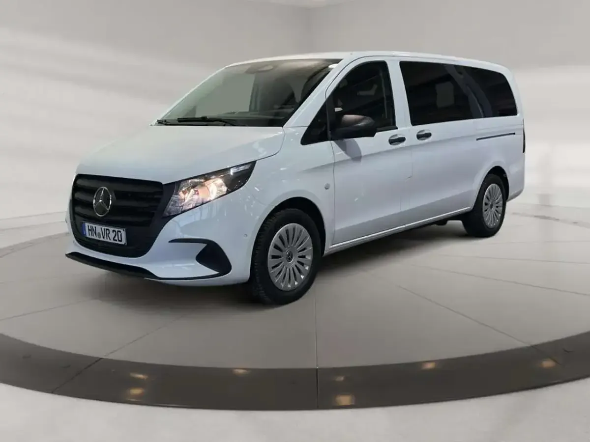Gebraucht Mercedes Vito 163 PS (119 kW) 2026 Weiß Van