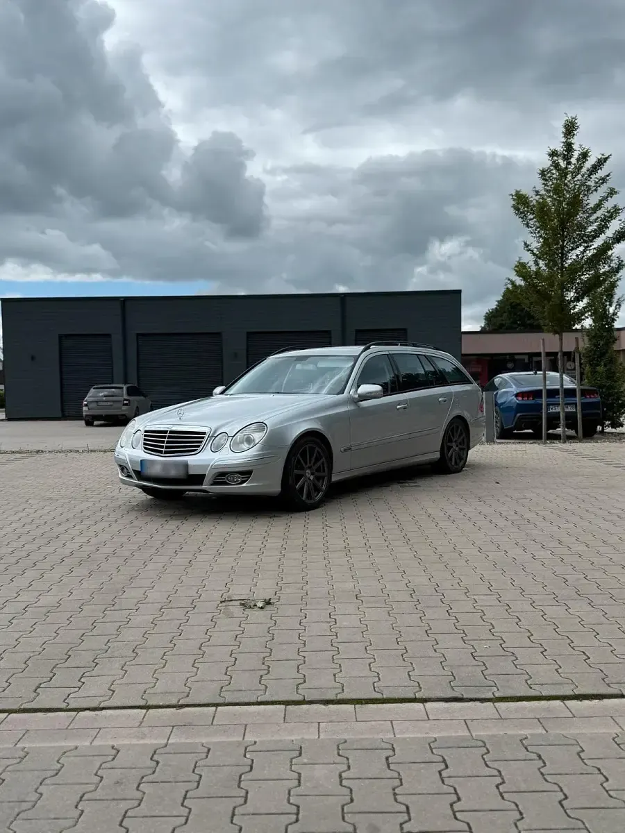 Gebraucht Mercedes E280 190 PS (139 kW) 2006 Silber Kombi