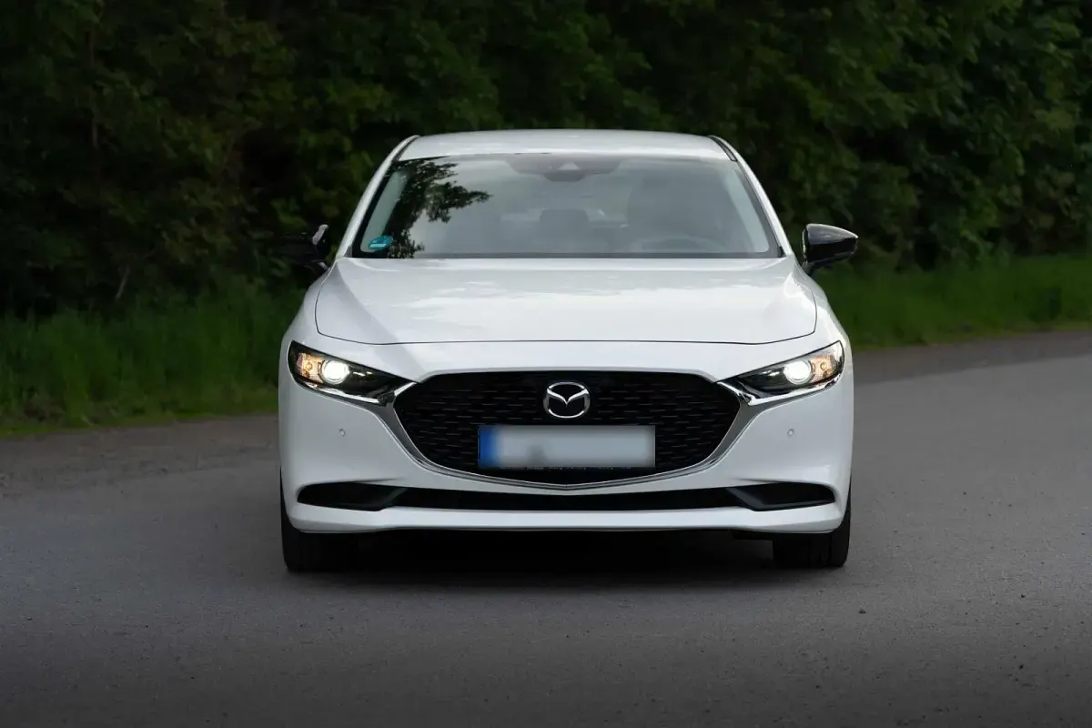 Gebraucht Mazda 3 Selection 150 PS (110 kW) 2021 Weiß Limousine