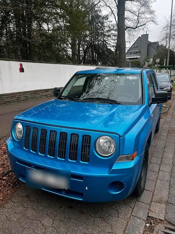 Blau Gebraucht 2009 Jeep Patriot SUV | 4.500 € (Etwas zu teuer) - Bild 1/4