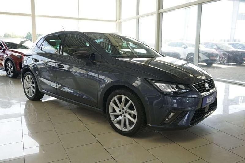 Magnetic tech (metallic) Gebraucht 2024 Seat Ibiza FR Kleinwagen | 17.410 € (Guter Preis) - Bild 1/4