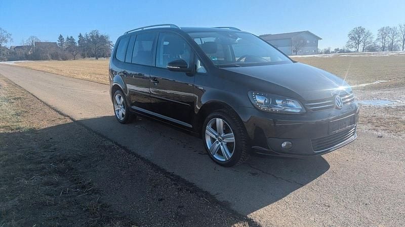 Gebraucht VW Touran Comfortline 140 PS (102 kW) 2013 Schwarz Van / Kleinbus