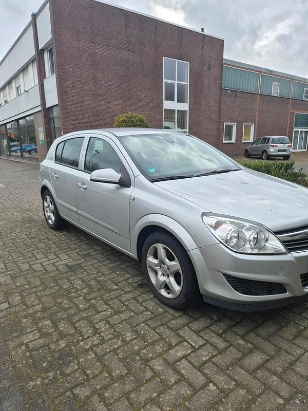 Gebraucht Opel Astra 2007 Silber Kleinwagen