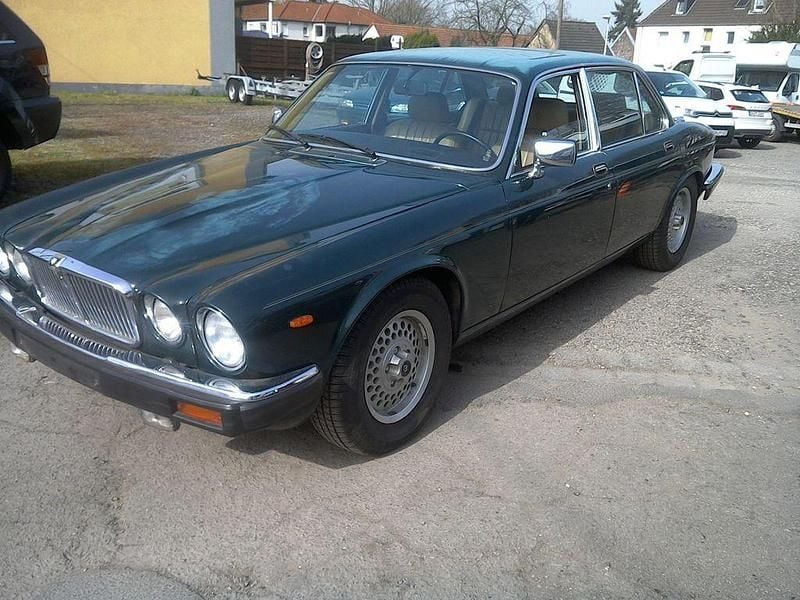 Gebraucht Jaguar XJ12 264 PS (194 kW) 1986 Grün Limousine