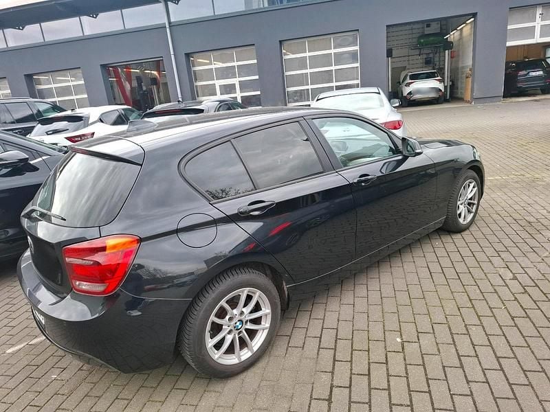 Gebraucht BMW 116 136 PS (100 kW) 2014 Schwarz Kleinwagen