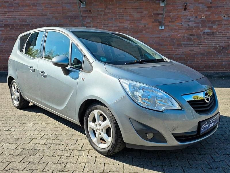 Gebraucht Opel Meriva 101 PS (74 kW) 2010 Silber Van / Kleinbus