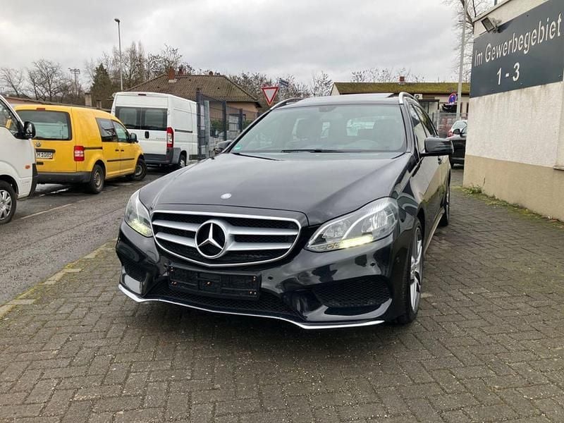 Gebraucht Mercedes E200 AMG line 184 PS (135 kW) 2016 Schwarz Kombi