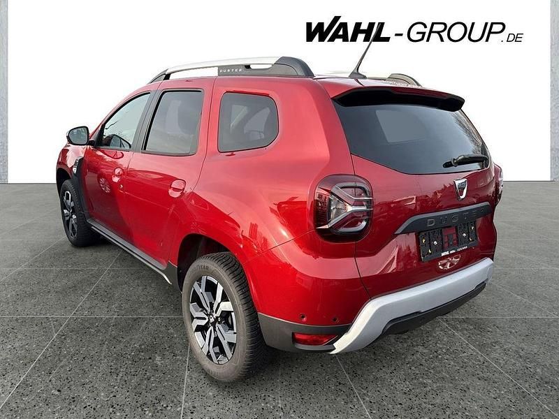 Gebraucht Dacia Duster Prestige 150 PS (110 kW) 2022 Kalaharirot metallic SUV