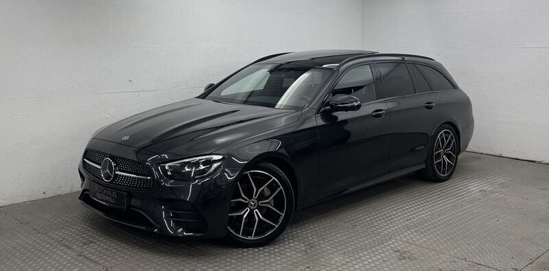 Grau Gebraucht 2022 Mercedes E400 AMG Limousine | 41.900 € (Superpreis) - Bild 1/4