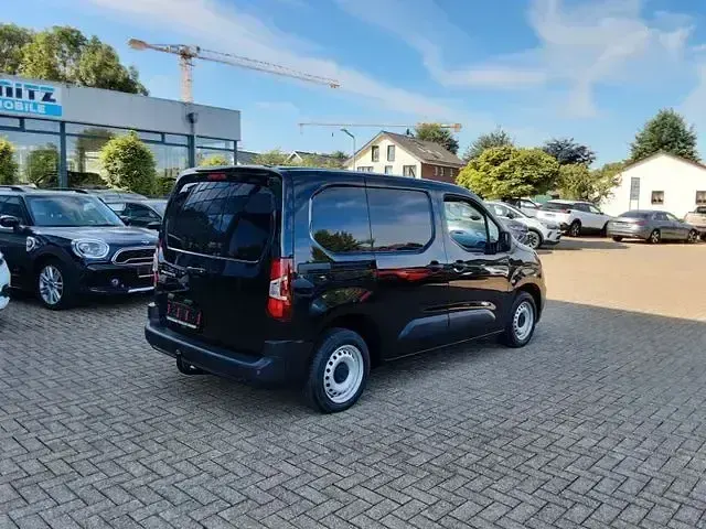 Gebraucht Peugeot Partner 75 PS (55 kW) 2019 Schwarz Van / Kleinbus