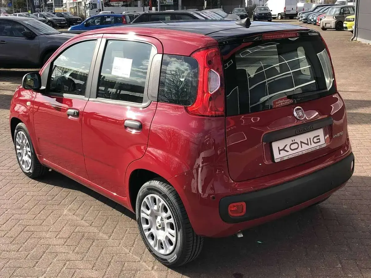 Neu Fiat Panda 69 PS (50 kW) 2025 Passione rot dach schwarz (rot Kleinwagen