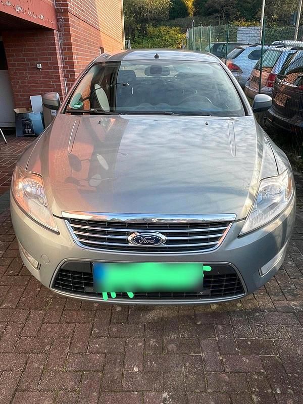 Gebraucht Ford Mondeo 140 PS (102 kW) 2007 Silber Limousine