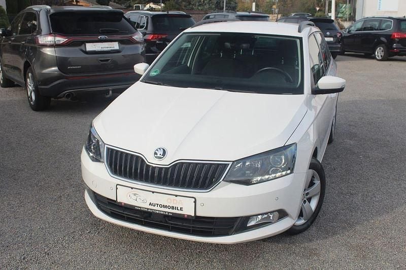 Gebraucht Skoda Fabia Style 110 PS (80 kW) 2017 Bila candy/candyweiss Kombi