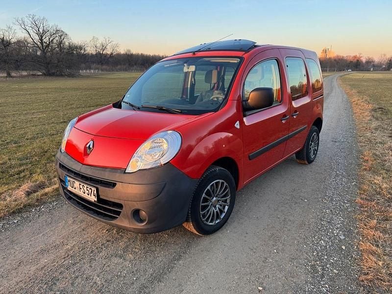 Rot Gebraucht 2009 Renault Kangoo Expression Van / Kleinbus | 4.250 € (Fairer Preis) - Bild 1/4