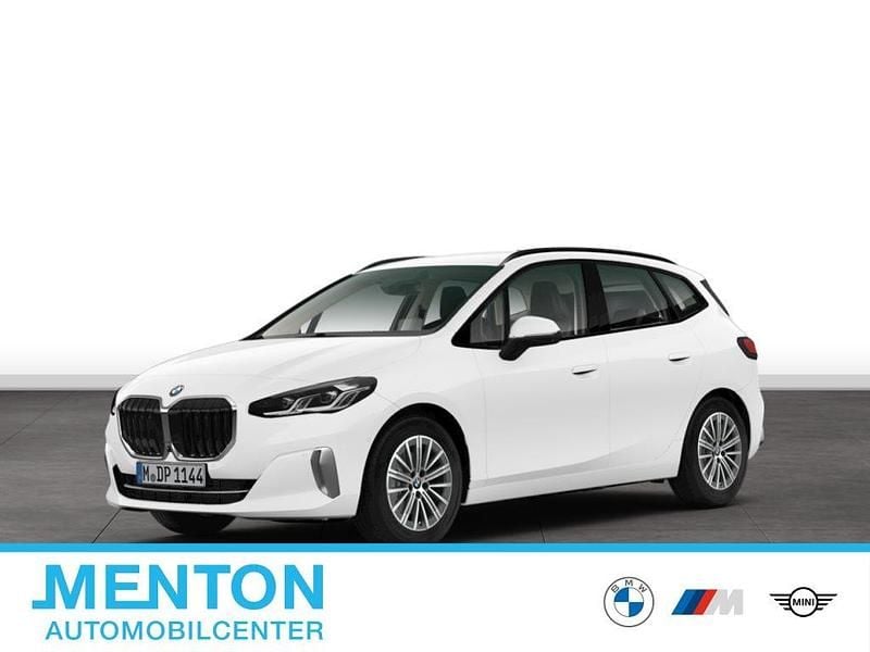 Weiß Gebraucht 2025 BMW 220 Active Tourer Van / Kleinbus | 36.338 € (Fairer Preis) - Bild 1/4