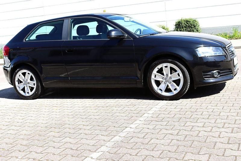 Gebraucht Audi A3 Ambition 102 PS (75 kW) 2010 Schwarz Kleinwagen