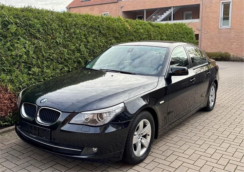 Gebraucht BMW 520 Lifestyle 170 PS (125 kW) 2008 Schwarz Limousine
