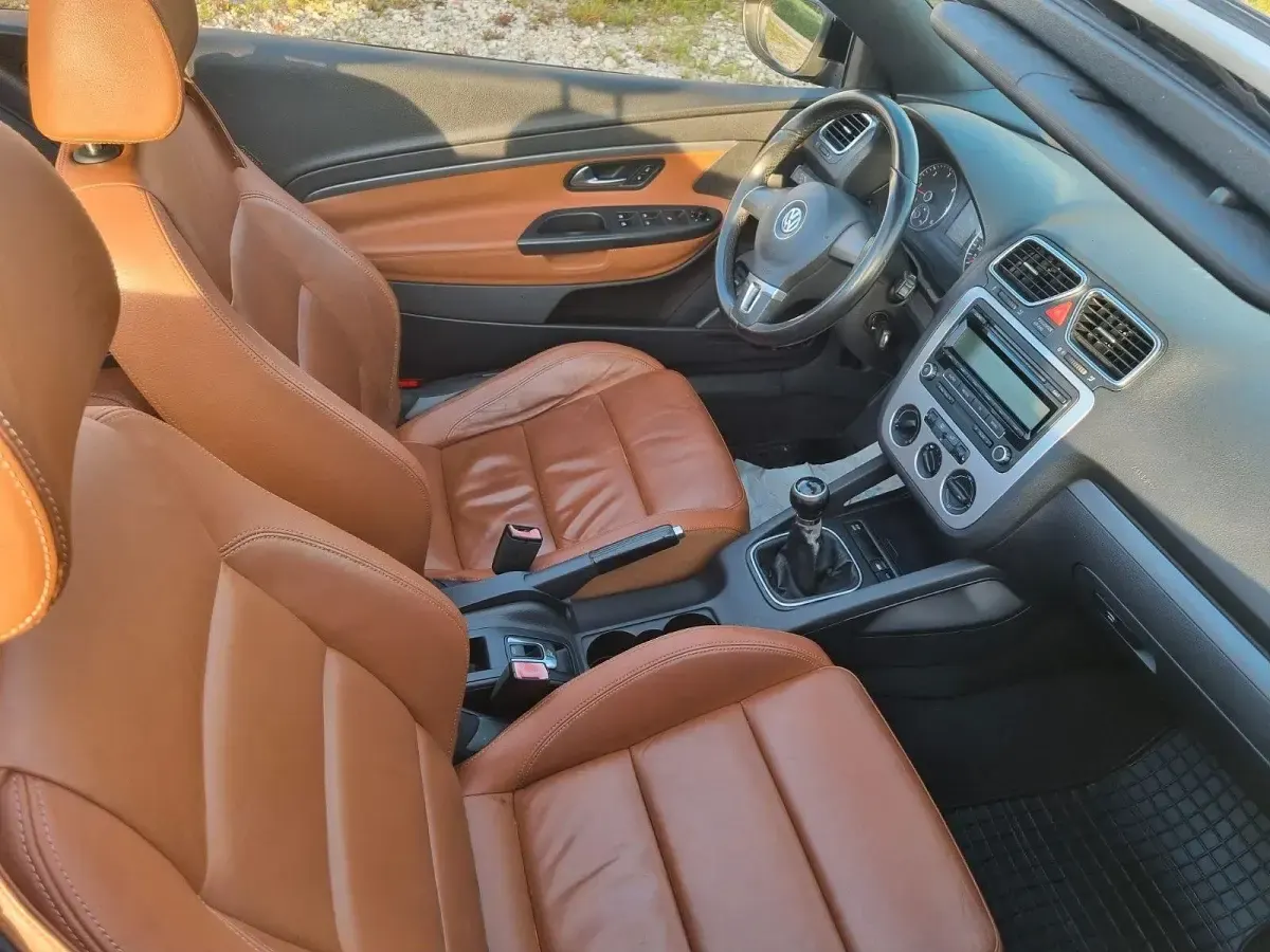 Gebraucht VW Eos Edition 140 PS (102 kW) 2009 Braun Cabrio