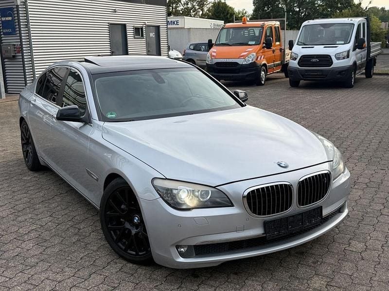 Gebraucht BMW 730 Performance 245 PS (180 kW) 2009 Silber Limousine