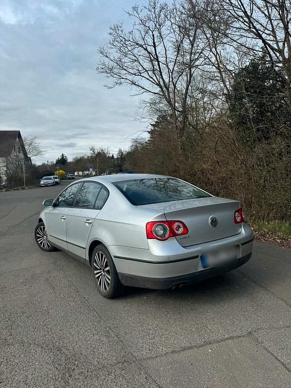 Gebraucht VW Passat 2009 Grau Limousine