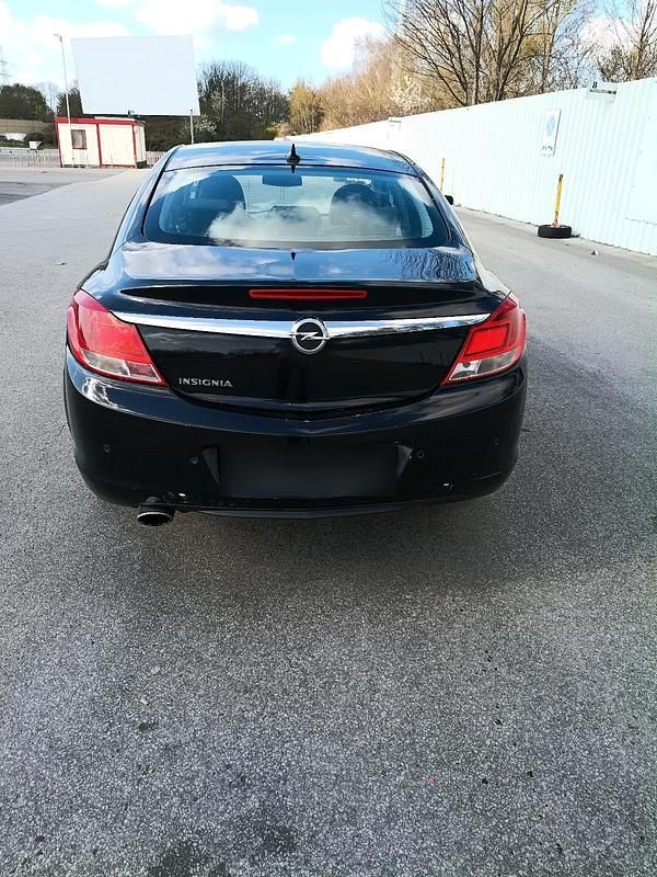 Gebraucht Opel Insignia 130 PS (95 kW) 2009 Limousine