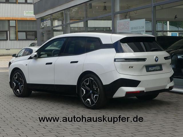 Gebraucht BMW iX Performance 455 kW (619 PS) 2023 Weiß SUV