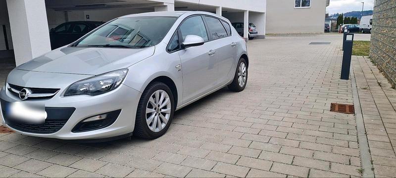 Gebraucht Opel Astra 140 PS (102 kW) 2013 Silber Kombi