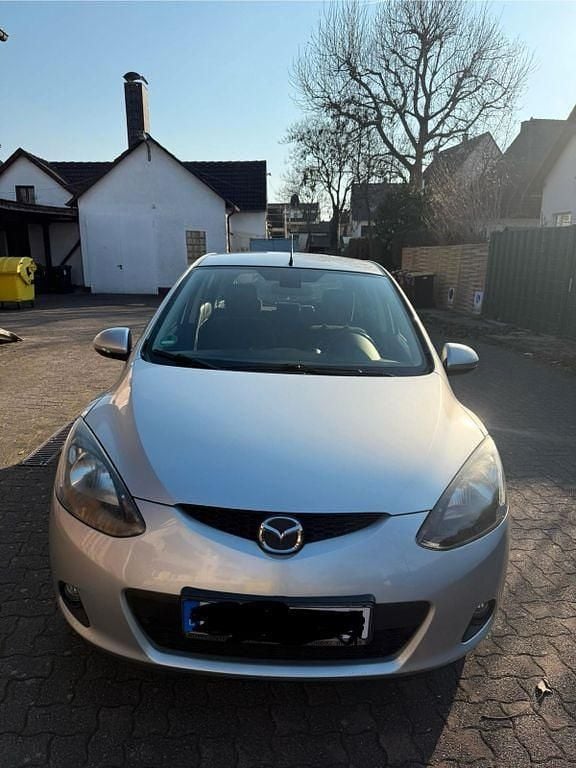 Gebraucht Mazda 2 Independence 86 PS (63 kW) 2008 Silber Kleinwagen