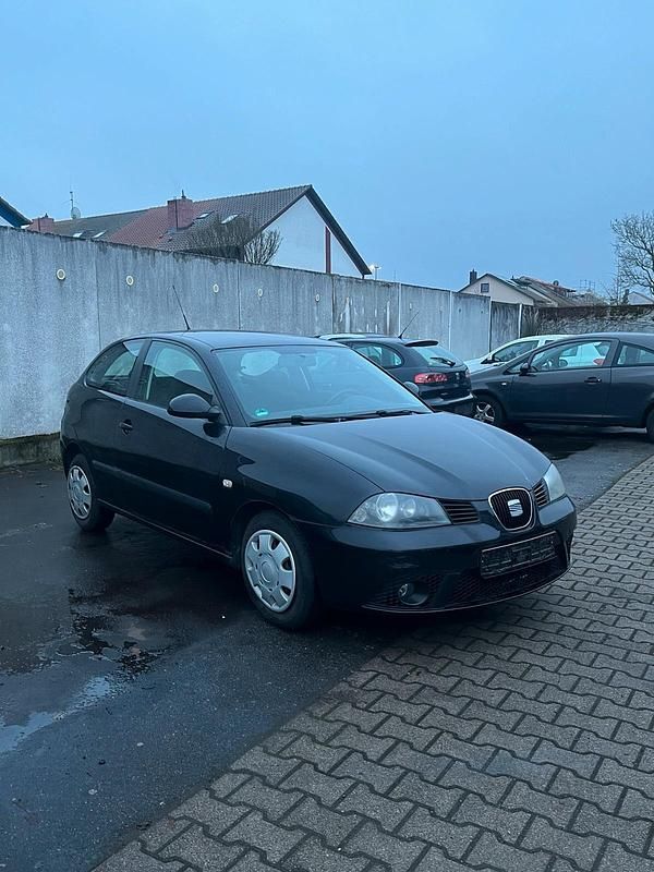 Gebraucht Seat Ibiza 75 PS (55 kW) 2004 Schwarz Kleinwagen