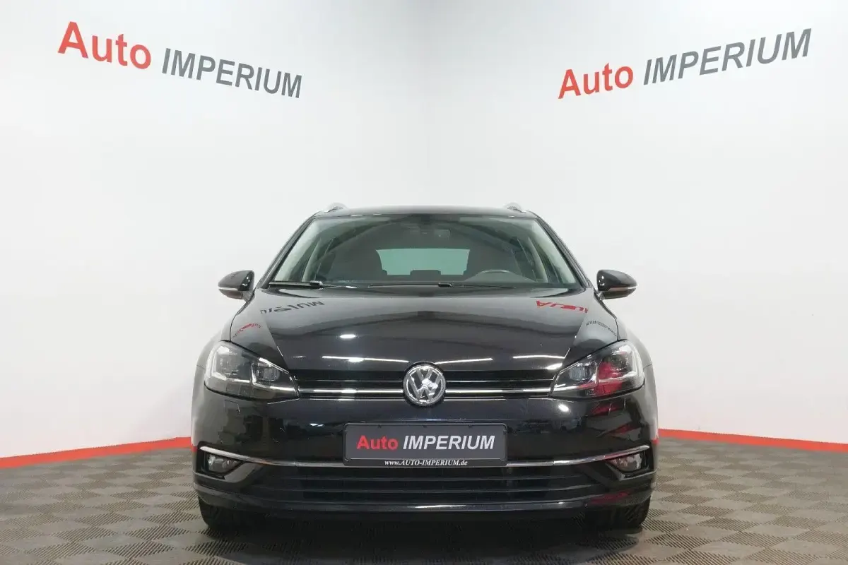 Gebraucht VW Golf VII Highline 150 PS (110 kW) 2020 Schwarz Kombi
