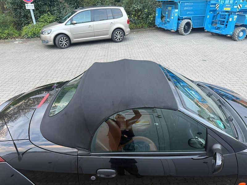 Gebraucht Ford StreetKa 95 PS (69 kW) 2004 Schwarz Cabrio