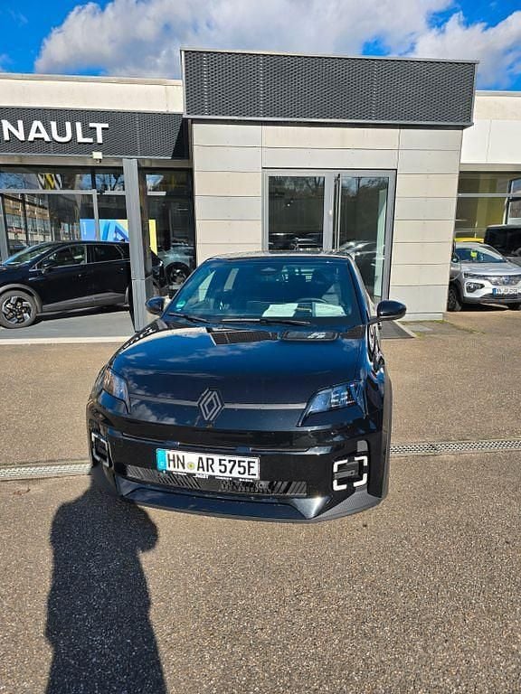 Schwarz Gebraucht 2025 Renault R5 Komfort Kleinwagen | 29.995 € (Fairer Preis) - Bild 1/4