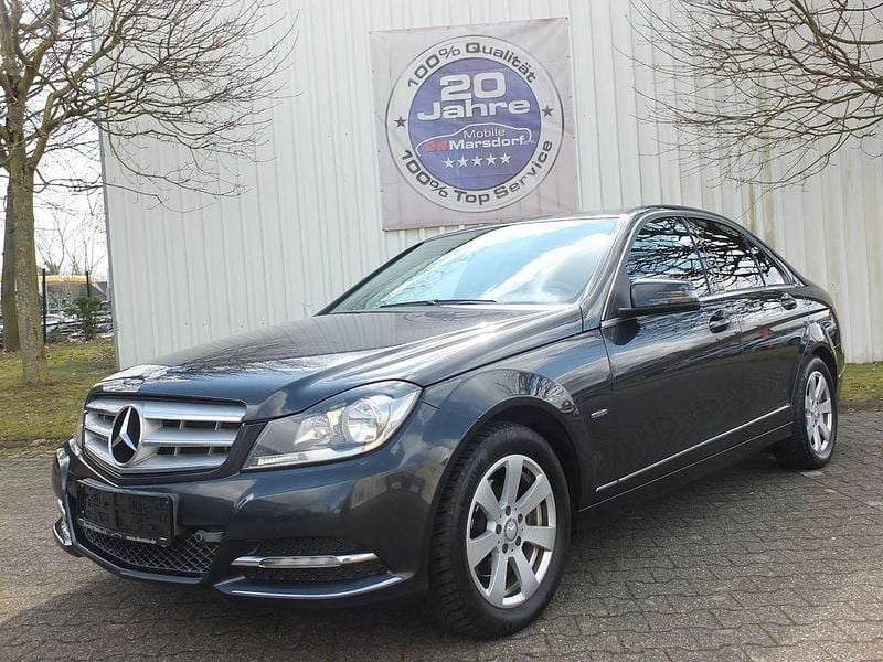 Schwarz Gebraucht 2011 Mercedes C180 Avantgarde Limousine | 6.908 € (Guter Preis) - Bild 1/4