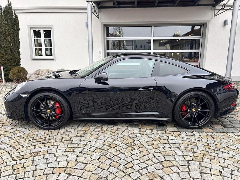 Second-hand Porsche 991 450 CP (330 kW) 2017 Negru Coupe