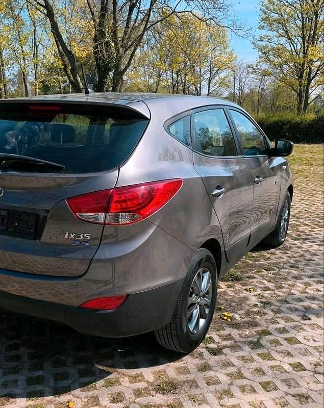 Gebraucht Hyundai ix35 135 PS (99 kW) 2015 Braun SUV