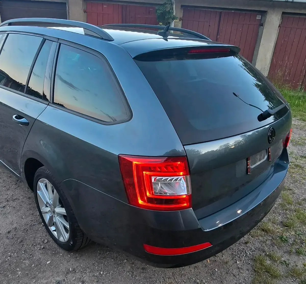 Gebraucht Skoda Octavia Joy 110 PS (80 kW) 2016 Grau Kombi