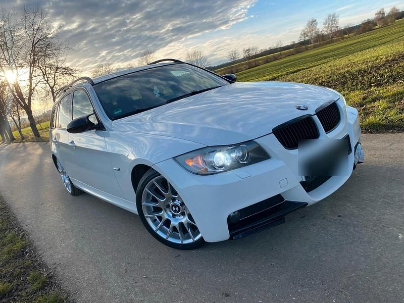 Weiß Gebraucht 2008 BMW 318 M Sport Kombi | 4.999 € (Superpreis) - Bild 1/4