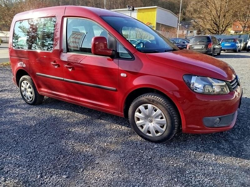 Gebraucht VW Caddy Trendline 102 PS (75 kW) 2013 Rot Van / Kleinbus