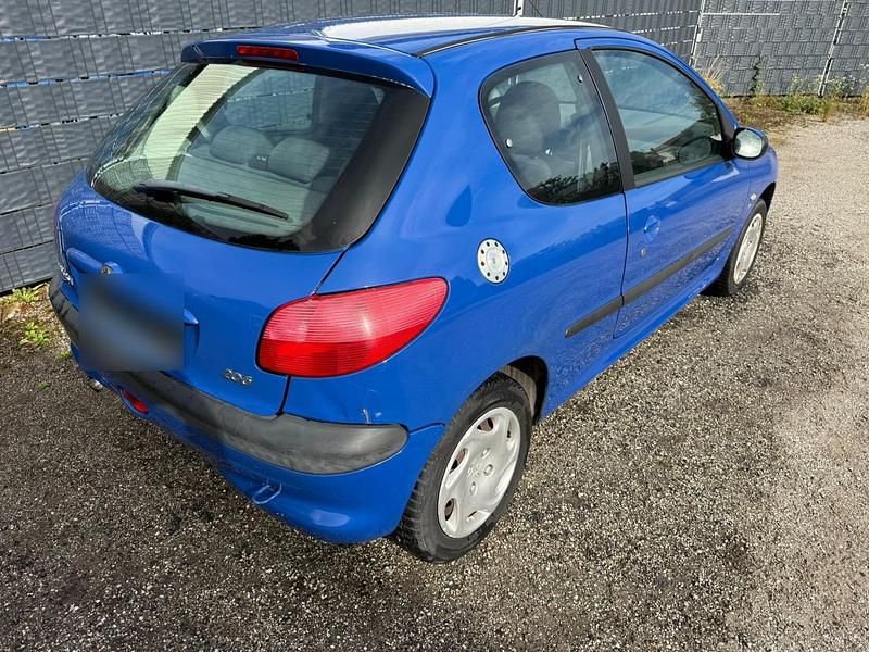 Gebraucht Peugeot 206 75 PS (55 kW) 2003 Limousine