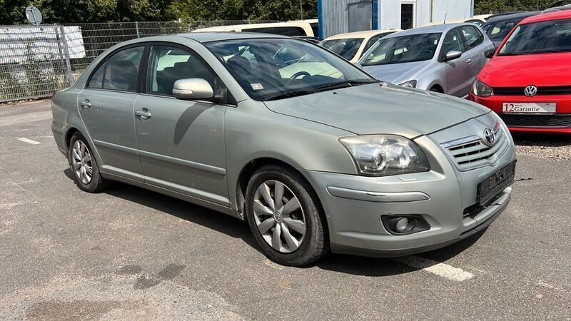 Silber Gebraucht 2006 Toyota Avensis Sol Limousine | 2.999 € (Guter Preis) - Bild 1/4