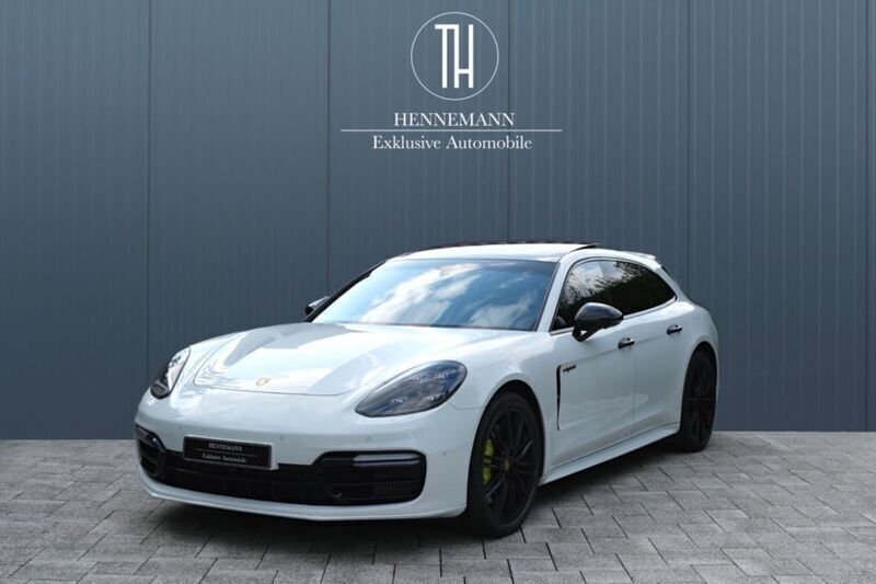 Weiß Gebraucht 2019 Porsche Panamera 4 Sport Turismo Limousine | 64.870 € (Teuer) - Bild 1/4