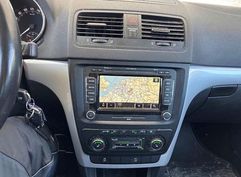 Gebraucht Skoda Yeti Plus Edition 110 PS (80 kW) 2012 Weiß SUV