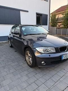 Grau Gebraucht 2006 BMW 118 Kleinwagen | 1.450 € (Superpreis) - Bild 1/4