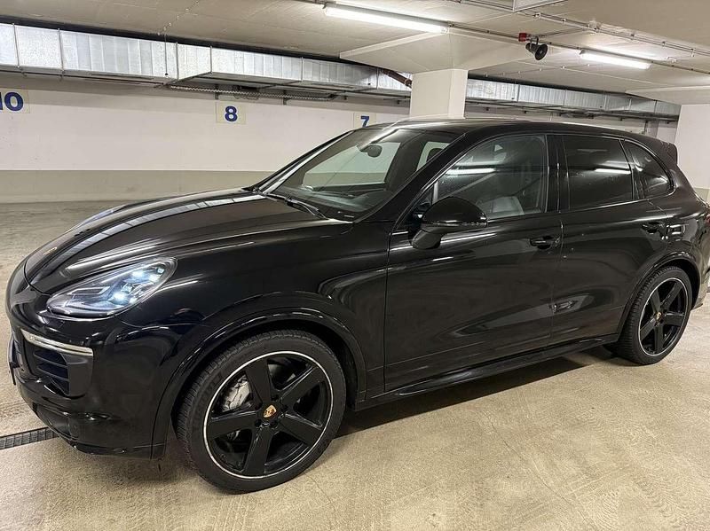 Schwarz Gebraucht 2016 Porsche Cayenne S SUV | 45.000 € - Bild 1/4