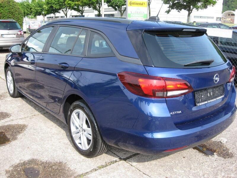 Gebraucht Opel Astra 122 PS (89 kW) 2021 Nautic blau Kombi