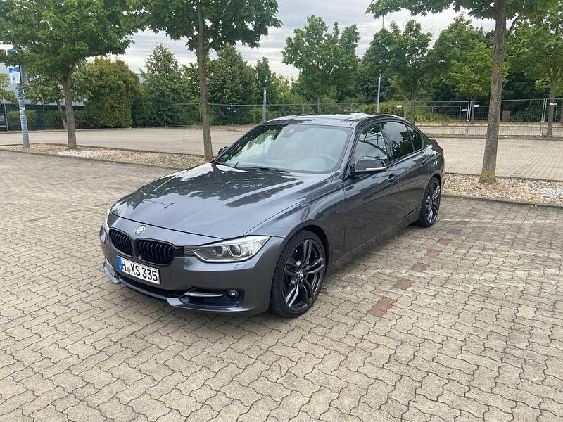 Grau Gebraucht 2011 BMW 335 M Performance Limousine | 17.900 € - Bild 1/4