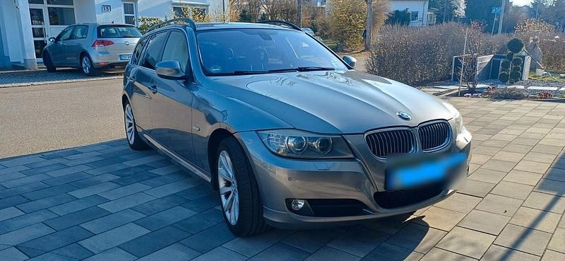 Gebraucht BMW 325 197 PS (144 kW) 2009 Grau Kombi