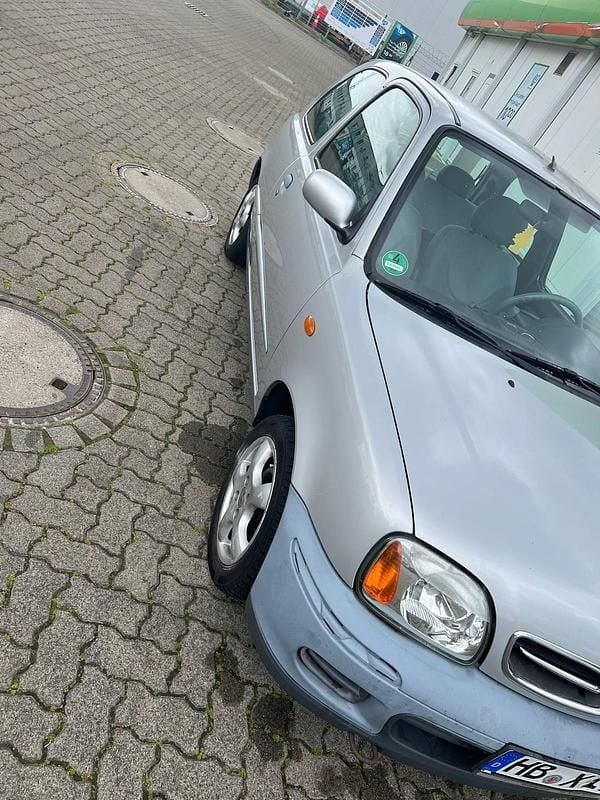 Gebraucht Nissan Micra 60 PS (44 kW) 2002 Silber Kleinwagen