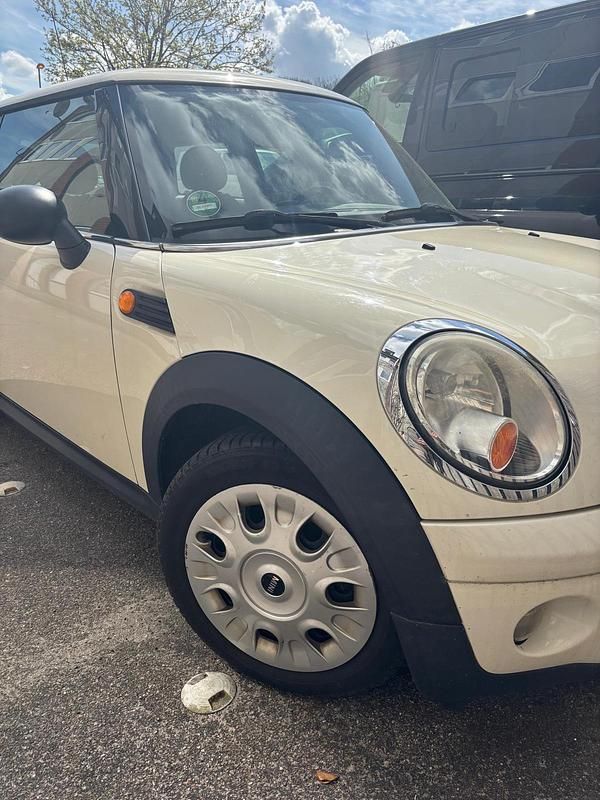 Gebraucht Mini ONE 90 PS (66 kW) 2010 Weiß Kleinwagen