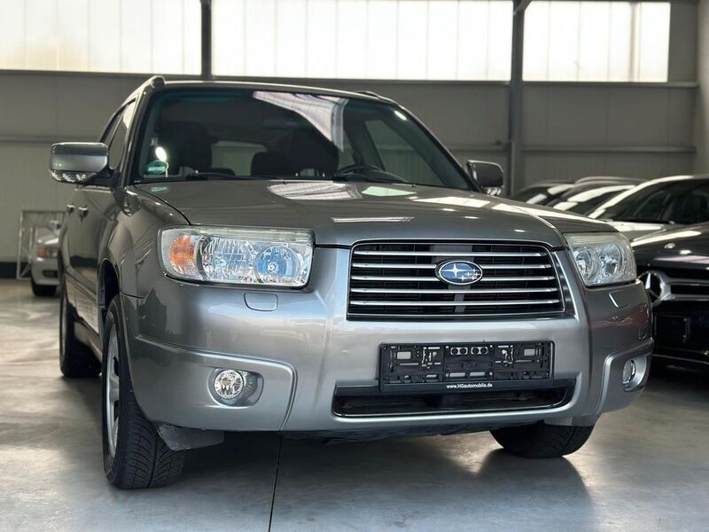 Grau Gebraucht 2008 Subaru Forester SUV | 8.990 € (Teuer) - Bild 1/4